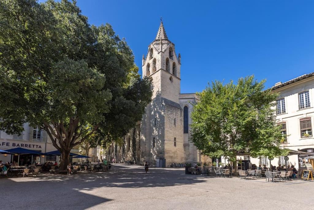Le Balcon Du Roi Rene Apartment Avignon Bagian luar foto